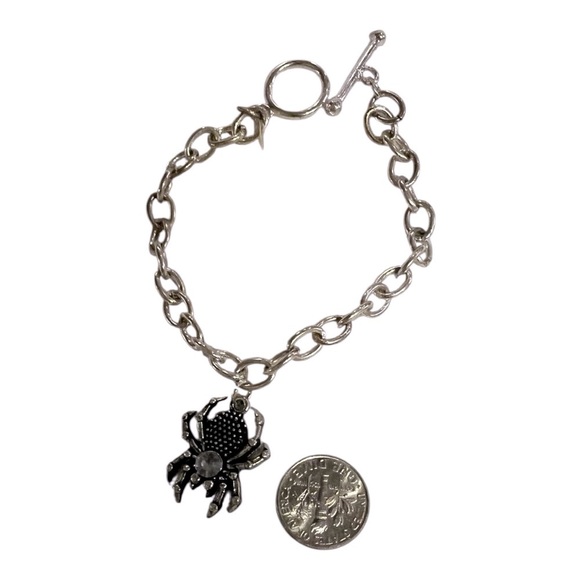 Silver Chain Bracelet with Spider Charm Halloween - Picture 1 of 4